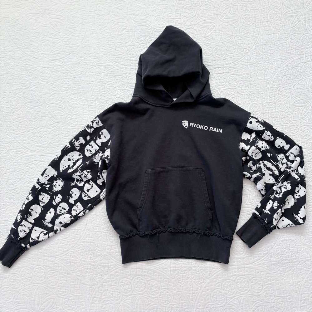 Ryoko Rain Unisex Oversized‎ Horror Film Cropped Hoodie (Sz S)